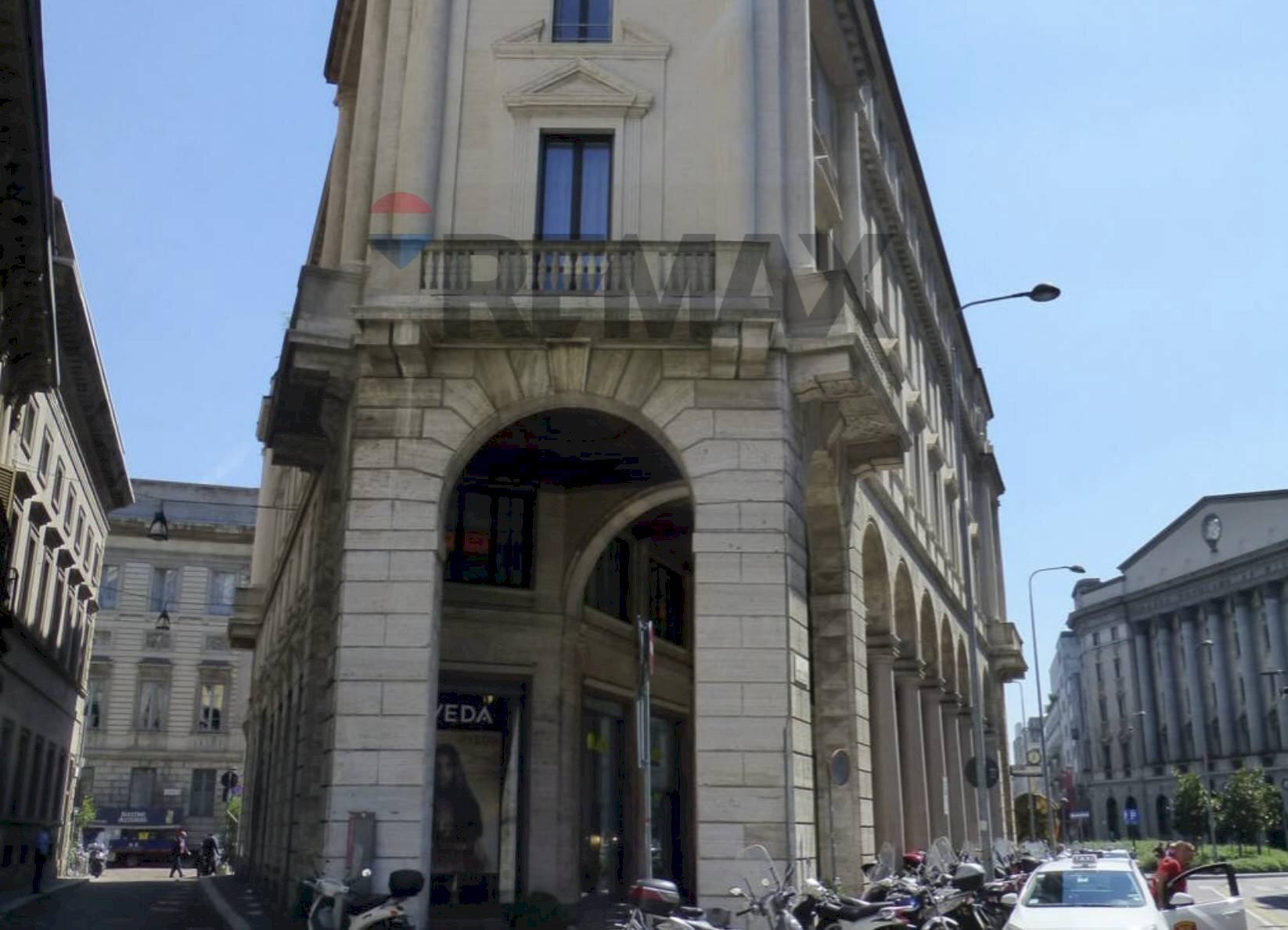 Edificio all\'aperto - Ufficio Via Degli Omenoni
 
2, Milano - foto 1