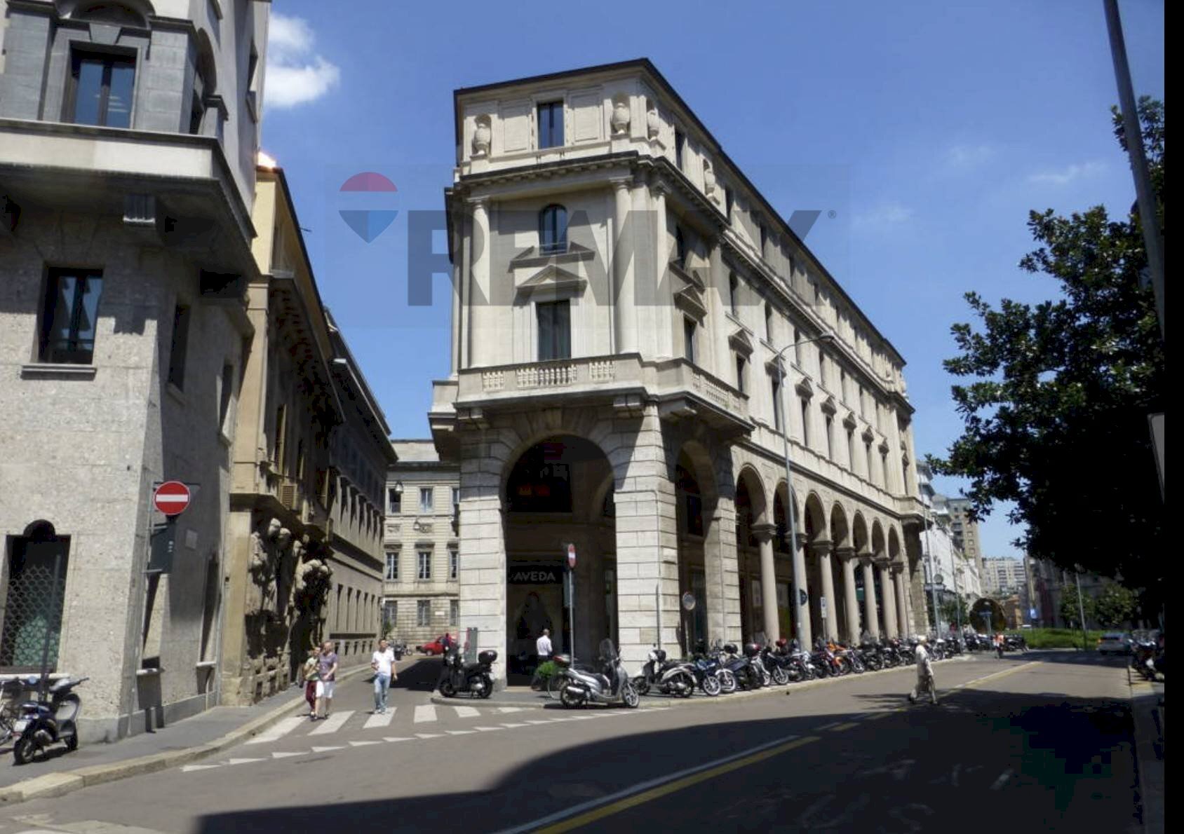 Edificio all\'aperto - Ufficio Via Degli Omenoni
2, Milano - foto 2