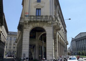 Edificio all\'aperto - Ufficio Via Degli Omenoni
2, Milano - foto 1