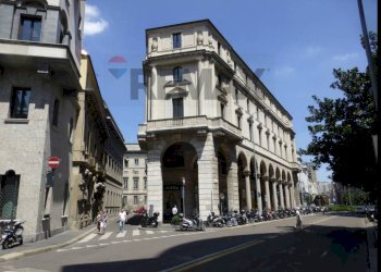 Edificio all\'aperto - Ufficio Via Degli Omenoni
2, Milano - foto 2