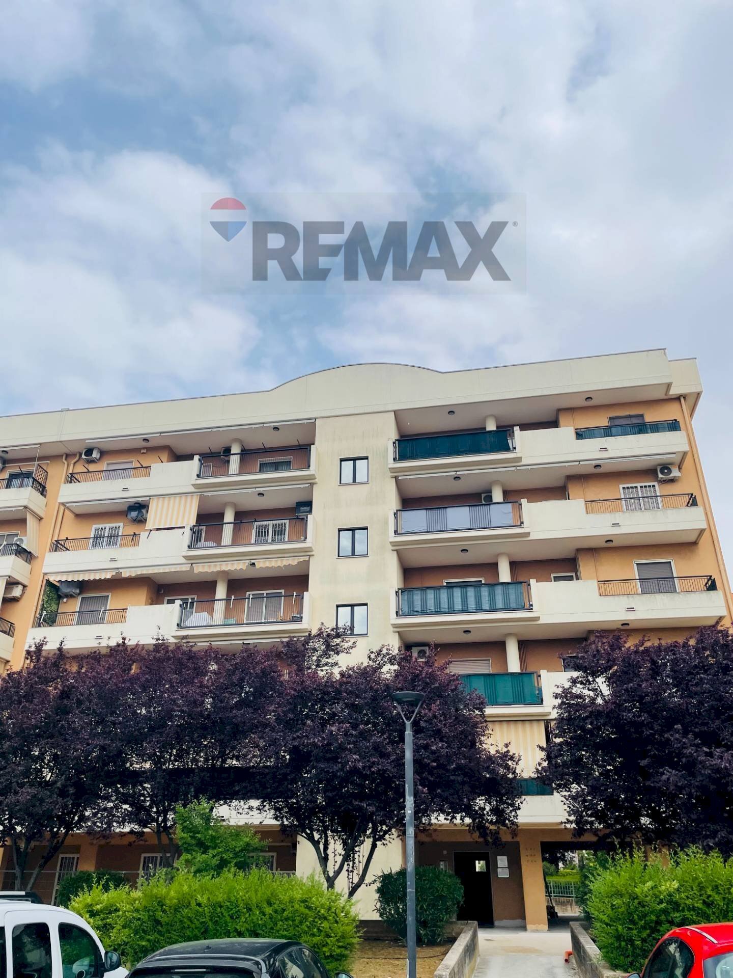 Edificio all\'aperto - Office Via Parigi
 
13, Casamassima - photo 1