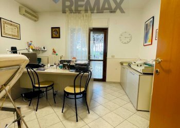 Ufficio - Office Via Parigi
 
13, Casamassima - photo 8