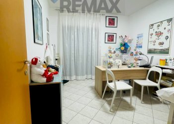 Ufficio - Office Via Parigi
 
13, Casamassima - photo 11
