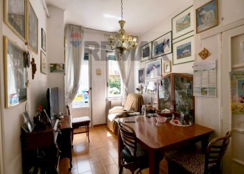 Sala da pranzo - Appartamento Via Giacomo Matteotti
 
29, Bari - foto 5