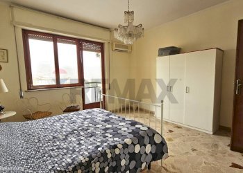 Camera / camera da letto - Apartment Viale della regione siciliana Nord Ovest
 
2551, Palermo - photo 10
