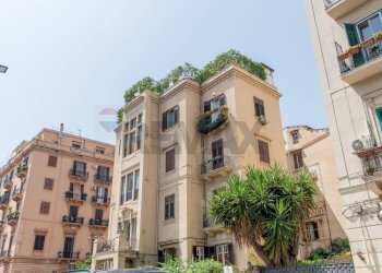 Edificio all\'aperto - Attico via Nunzio Morello
 
16, Palermo - foto 5