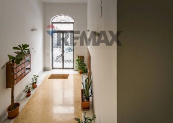 ANDRONE CONDOMINIALE - Two-room apartment Via Archimede
 
44, Palermo - photo 23