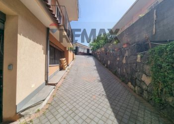 Edificio all\'aperto - Box Via delle Rose
 
75/B, Misterbianco - photo 1