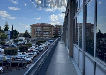 Balcone - Locale Commerciale Via Carnazza
77, Tremestieri Etneo - foto 16