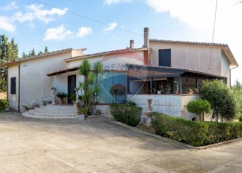 Casa all\'aperto - Villa Via Aristofane
 
3, Caltagirone - foto 4