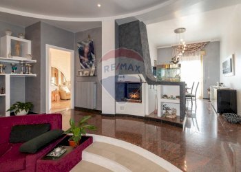Soggiorno - Villa Via Aristofane
 
3, Caltagirone - foto 18