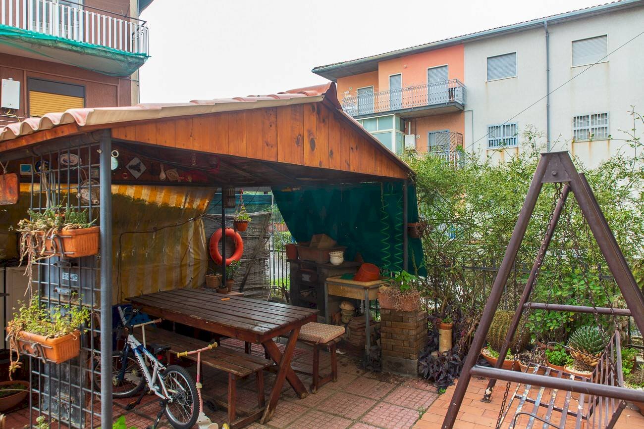 Terrazza - Four-room apartment Via Barriera
27, Catania - photo 3