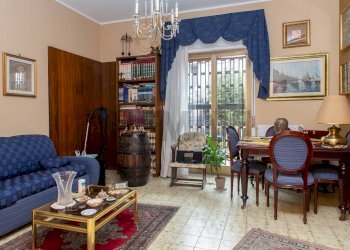 Sala da pranzo - Four-room apartment Via Barriera
 
27, Catania - photo 6