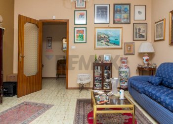Soggiorno - Four-room apartment Via Barriera
 
27, Catania - photo 7