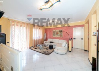 Soggiorno - Appartamento Via Nocilla
 
105, Aci Sant'Antonio - foto 3