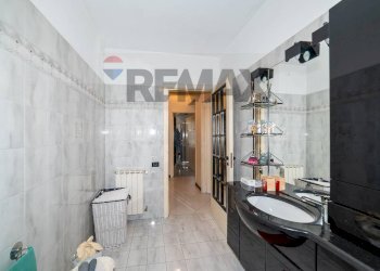 Bagno - Appartamento Via Nocilla
 
105, Aci Sant'Antonio - foto 13