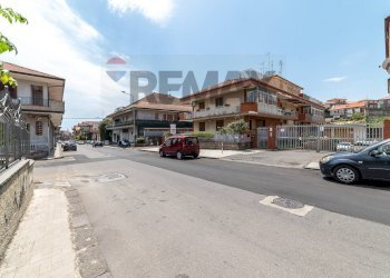 Edificio all\'aperto - Warehouse Via nocilla
105/B, Aci Sant'Antonio - photo 27