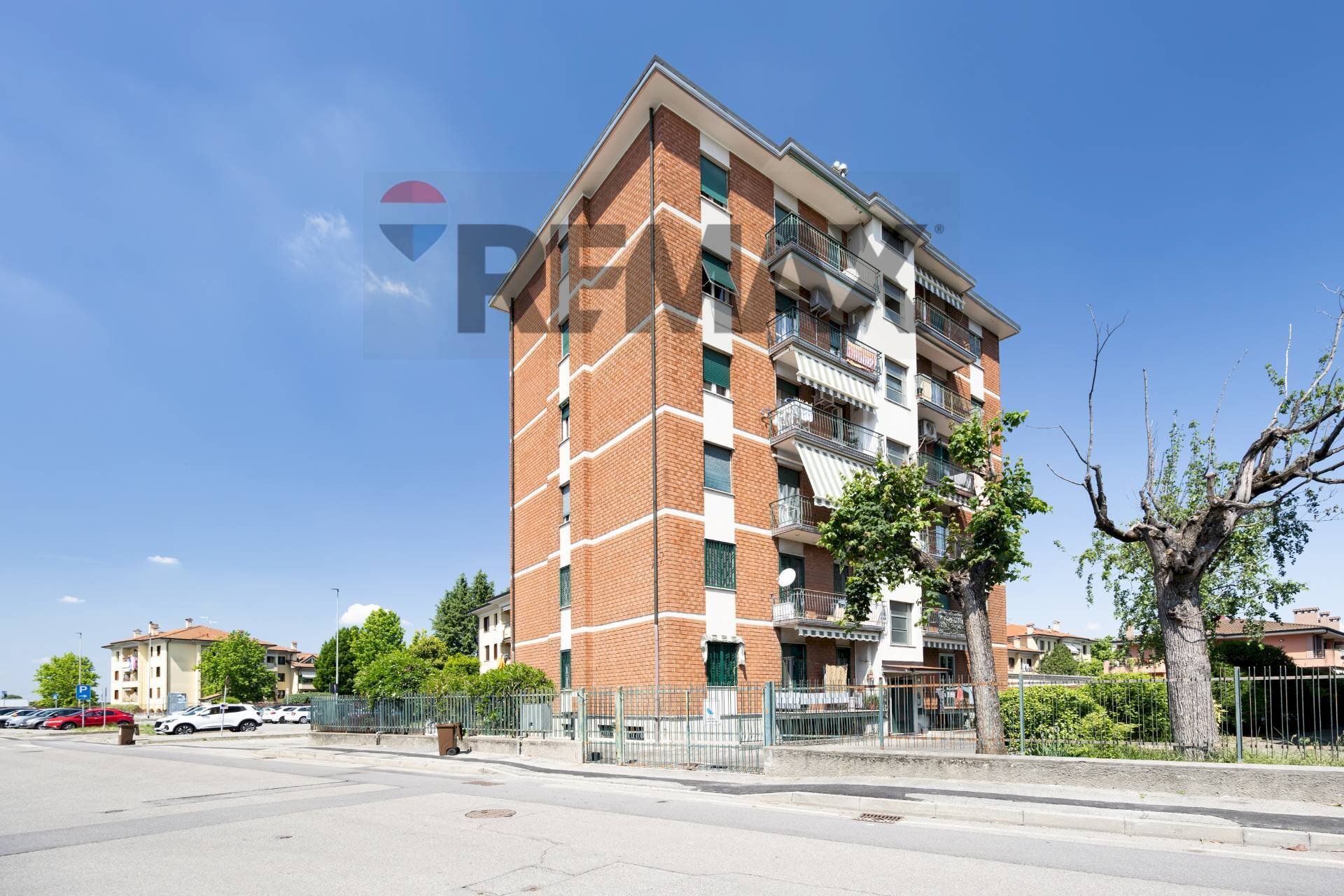 Edificio all\'aperto - Bilocale Via Leonardo da Vinci
 
6, Bussero - foto 2