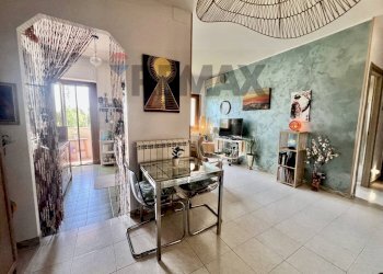 Sala da pranzo - Trilocale Via Paolo Renzi
111, Roma - foto 3