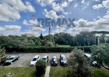 Edificio all\'aperto - Trilocale Via Paolo Renzi
111, Roma - foto 13