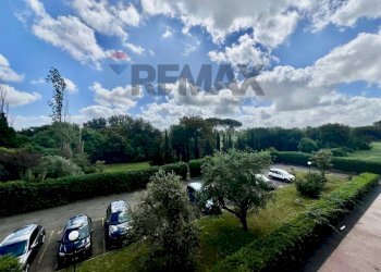 Edificio all\'aperto - Trilocale Via Paolo Renzi
111, Roma - foto 23