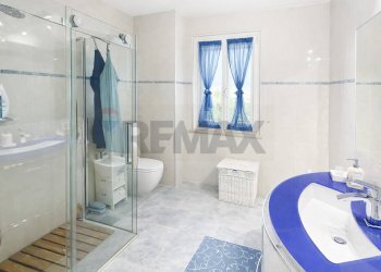 Bagno - Villa Via pio iii
 
8, Sarteano - foto 11