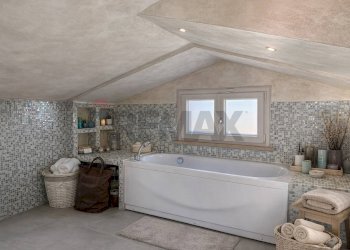 Bagno - Villa Via pio iii
 
8, Sarteano - foto 15