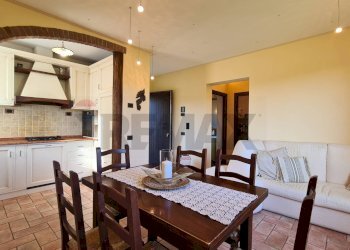 Sala da pranzo - Villa VIA PICCARATICO
 
110, Vinci - photo 15