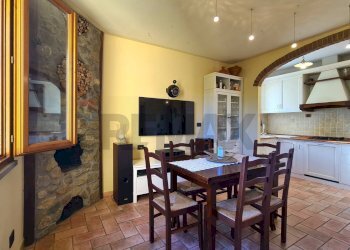 Sala da pranzo - Villa VIA PICCARATICO
 
110, Vinci - photo 18