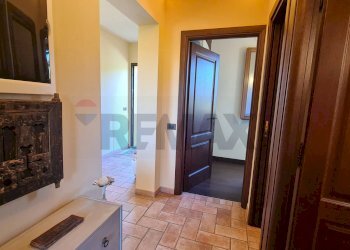 Hall / corridoio - Villa VIA PICCARATICO
 
110, Vinci - photo 35