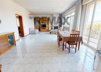 Sala da pranzo - Semi-detached house Via Giuseppe Verdi
Snc, Magione - photo 5