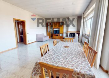 Sala da pranzo - Semi-detached house Via Giuseppe Verdi
Snc, Magione - photo 6