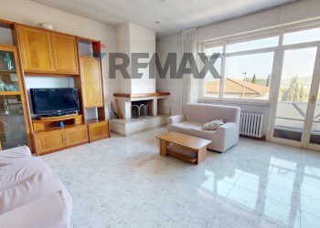 Soggiorno - Semi-detached house Via Giuseppe Verdi
Snc, Magione - photo 7