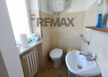 Bagno - Locale Commerciale Via Giuseppe Di Vittorio
11, Corciano - foto 7