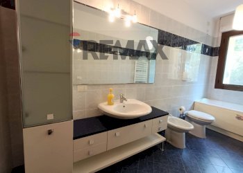 Bagno - Three-room apartment Via Emanuele Petri
 
6, Corciano - photo 23