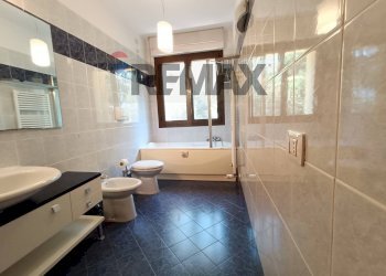 Bagno - Three-room apartment Via Emanuele Petri
 
6, Corciano - photo 24