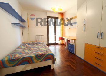 Camera / camera da letto - Three-room apartment Via Emanuele Petri
 
6, Corciano - photo 30