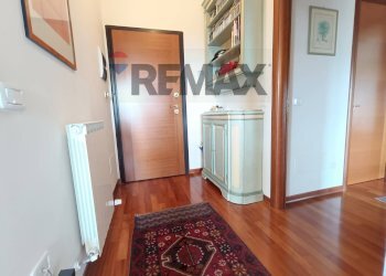 Hall / corridoio - Appartamento Via Luigi Riccitelli
 
8, Perugia - foto 42