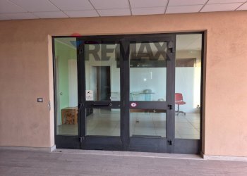Terrazza - Commercial Premises VIA ALFONSINA MORINI
39, Perugia - photo 14