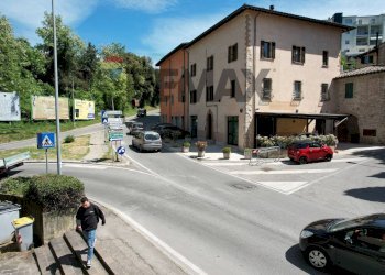 Edificio all\'aperto - Locale Commerciale Via Ruggero D'andreotto, Perugia - foto 14