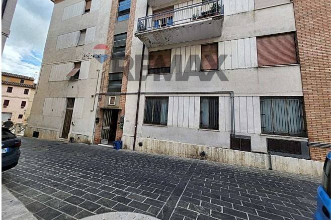 Edificio all\'aperto - Appartamento Via San Carlo
 
1, Magione - foto 1