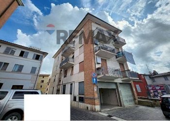 Edificio all\'aperto - Appartamento Via San Carlo
 
1, Magione - foto 13