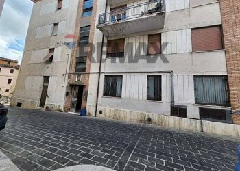 Edificio all\'aperto - Appartamento Via San Carlo
 
1, Magione - foto 24