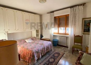Camera / camera da letto - Non-buildable land Via Ferdinando Gregorovius
40, Perugia - photo 4