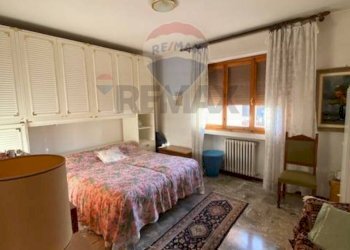 Camera / camera da letto - Non-buildable land Via Ferdinando Gregorovius
40, Perugia - photo 5