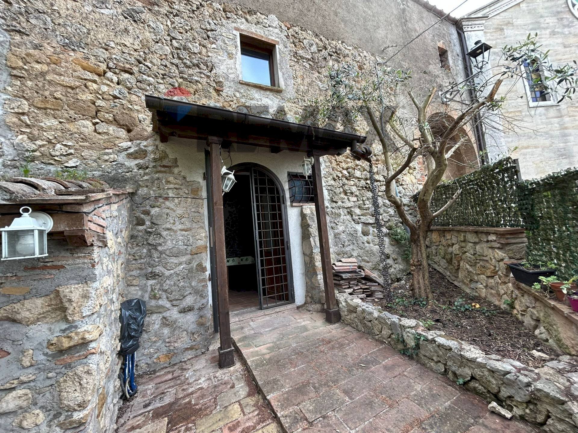 Casa all\'aperto - Two-room apartment VIA CANSACCHI
 
28, Amelia - photo 1