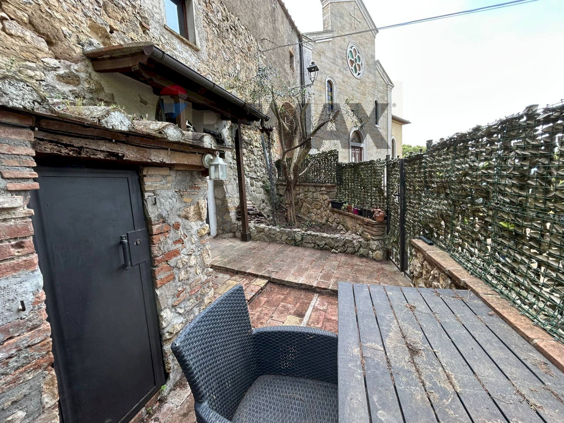 Terrazza - Two-room apartment VIA CANSACCHI
28, Amelia - photo 2