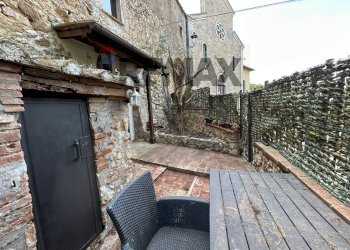 Terrazza - Two-room apartment VIA CANSACCHI
28, Amelia - photo 2