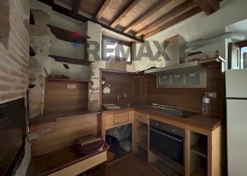 Cucina - Two-room apartment VIA CANSACCHI
28, Amelia - photo 4