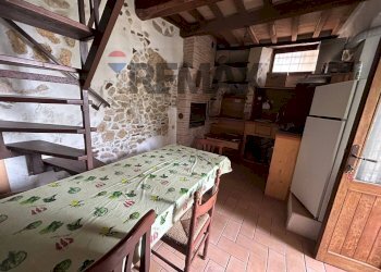 Sala da pranzo - Two-room apartment VIA CANSACCHI
28, Amelia - photo 9